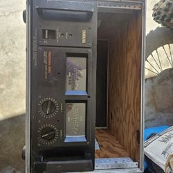 Yamaha P2200  Power Amplifier 300 Watt 