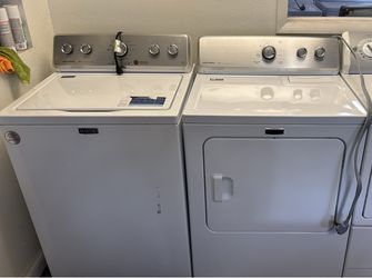 Maytag washer and dryer set