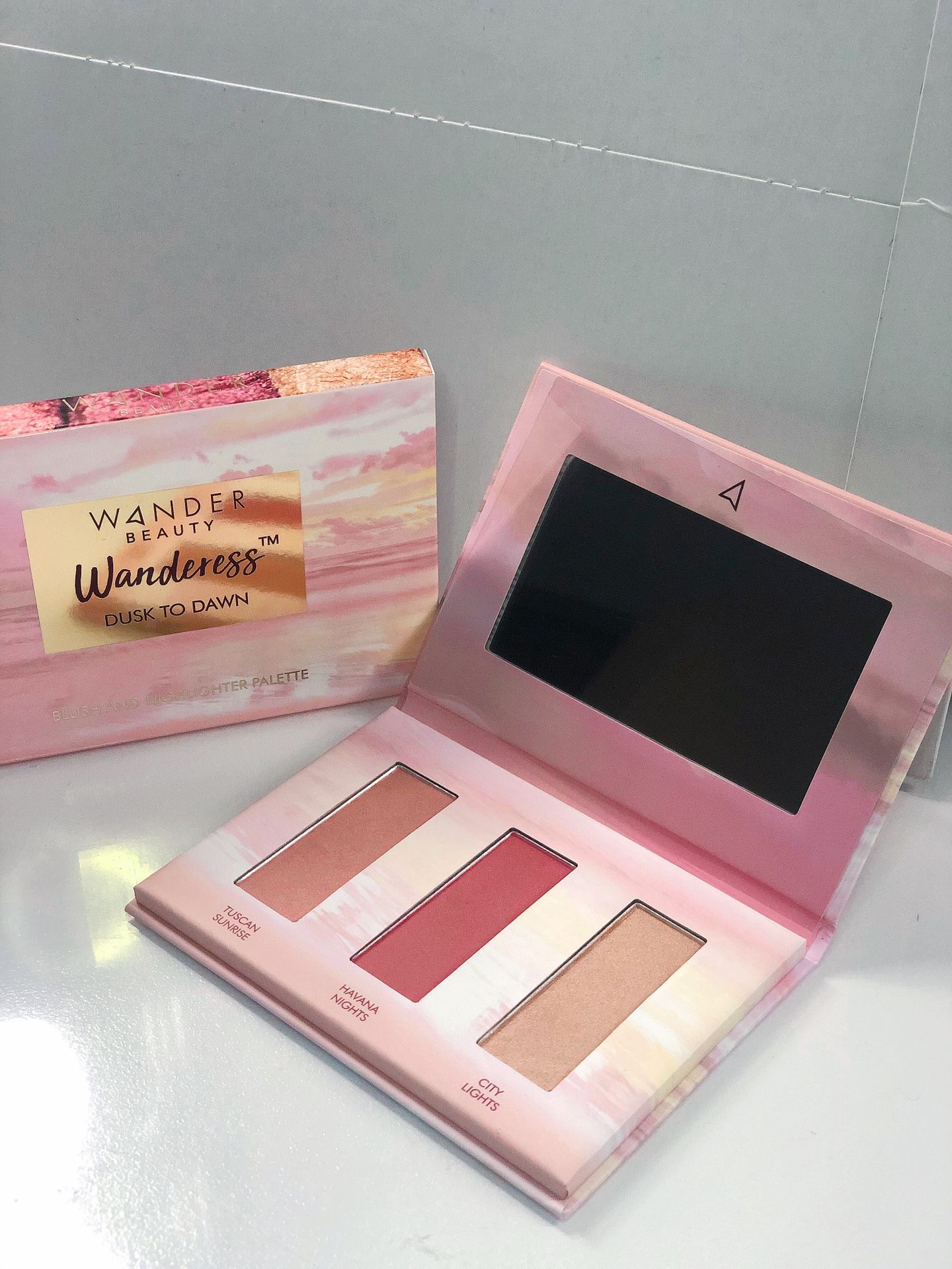 Wander Beauty | Blush & Highlighter Palette | Dusk to Dawn