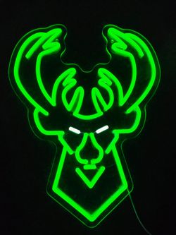 Milwaukee Bucks LED Neon Sign With Dimmer USB Powered Light - Fear the Deer