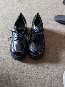 Platform shoes