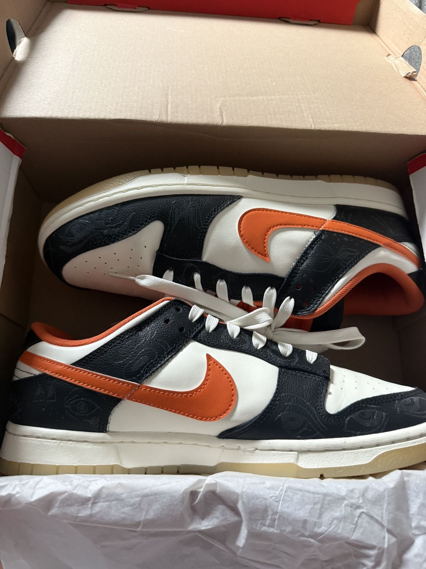 Men’s 2021 Nike Dunk Halloween Size 10.5 WORN ONCE FOR ONE DINNER