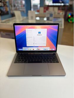 MacBook Pro 2019 13inch Touchbar in excellent condition
