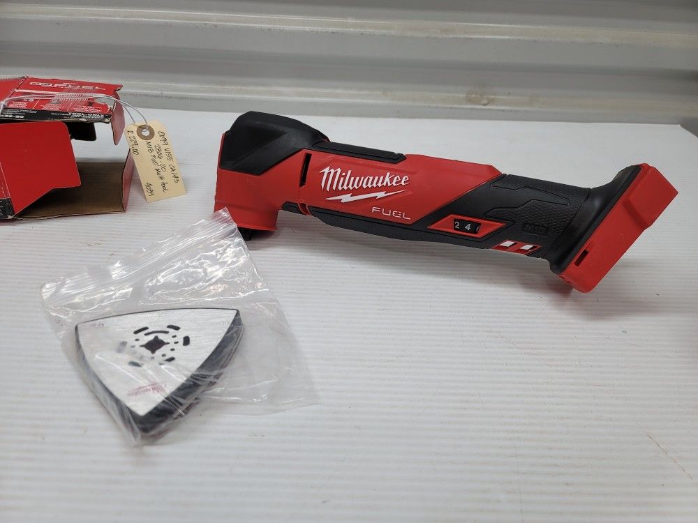 Milwaukee M18 fuel oscillating multi tool sierra serrucho
2836-20