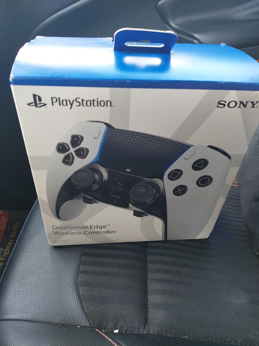 PlayStation 5 Pro controller (NEW/Unopened)