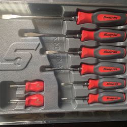 Snap On 8 Pc Instinct Hard Grip Combination Screwdrivers (Red)