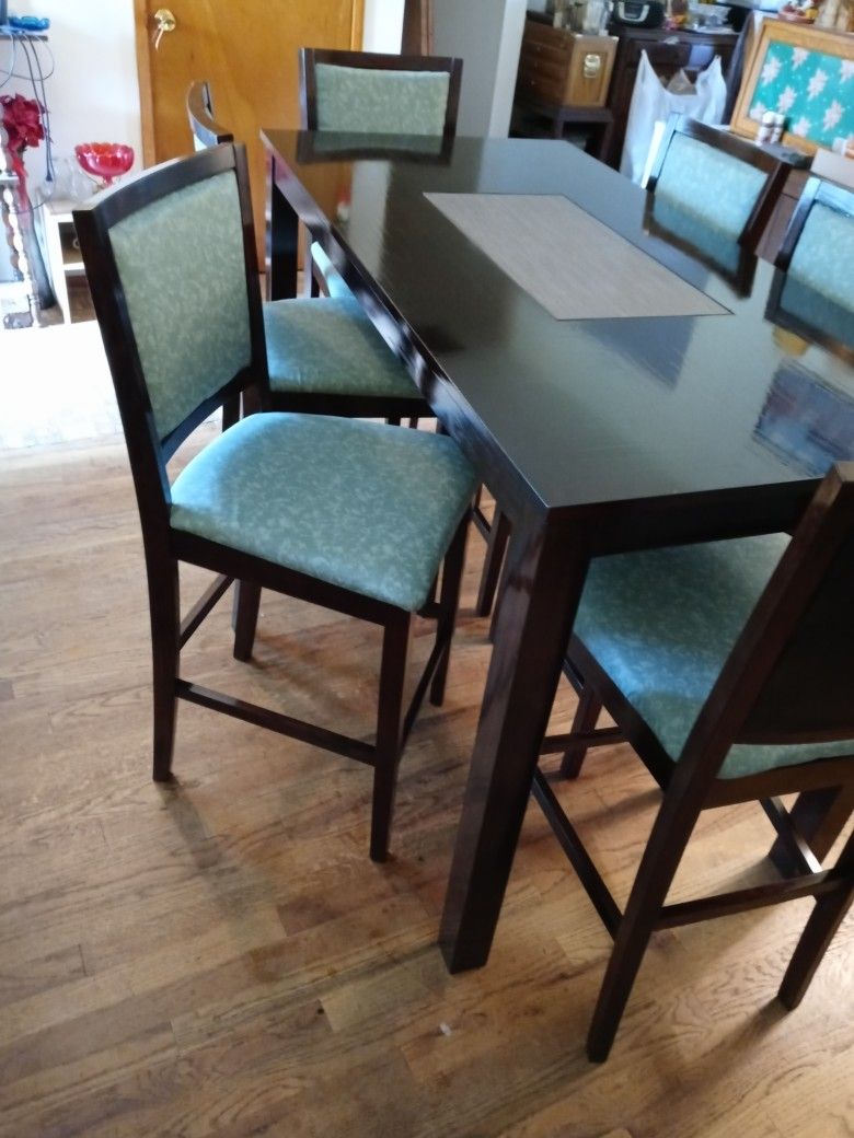 Pub Table And Chairs for Sale in Puyallup, WA OfferUp