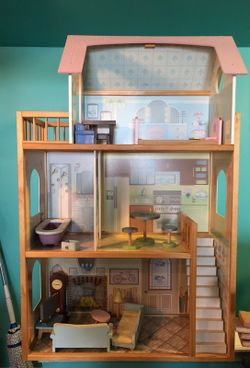 Wooden Dollhouse