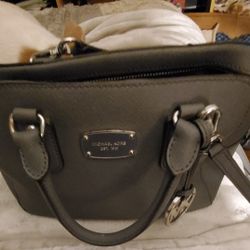 Michael   Kors OD-1508 Shoulder Bag
