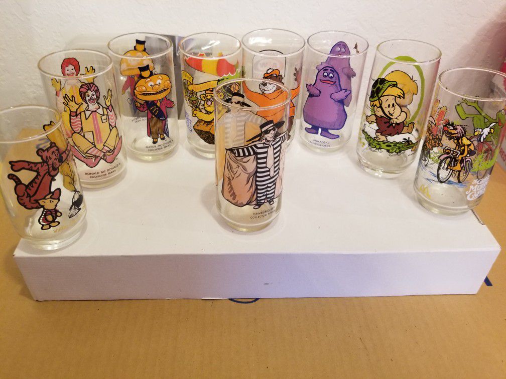 Vintage K Onishi Walt Disney Character Glasses for Sale in Gilbert, AZ -  OfferUp