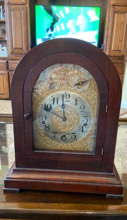 Antiques I Waterbury clock work perfect