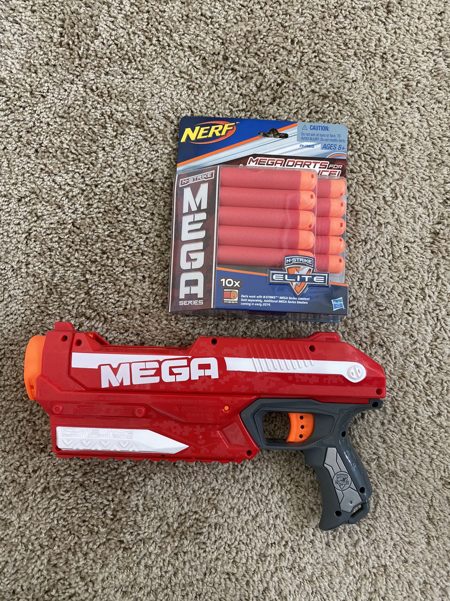 Nerf Mega Series Gun + 10 darts