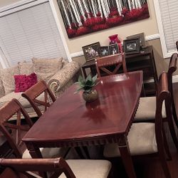 Dining Table And 6 Chairs 