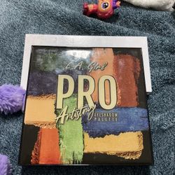 La Girl Pro Artistry Eyeshadow Pallete