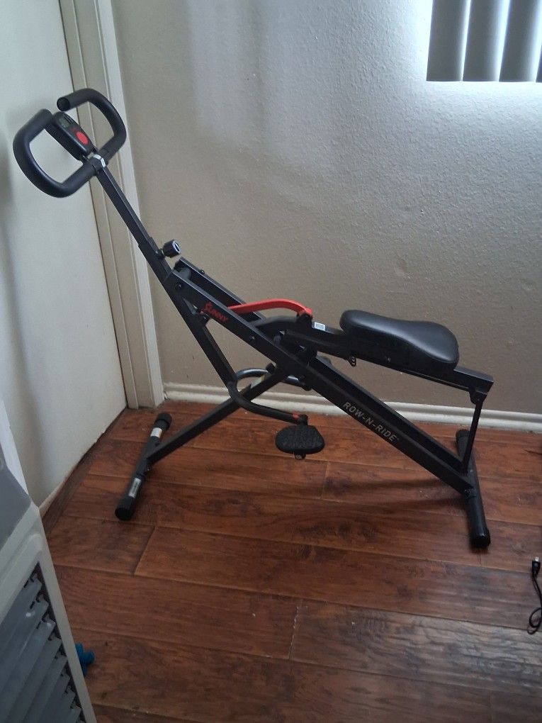 Sunny Health & Fitness Row-N-Ride