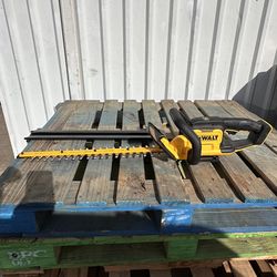 DEWALT TOOL ONLY 20V MAX 22 in. Cordless Battery Powered Hedge Trimmer USED $120