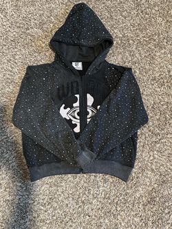 New worldvis0n zipup dm for any questions