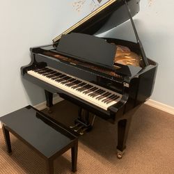 Wurlitzer Black Baby Grand Piano