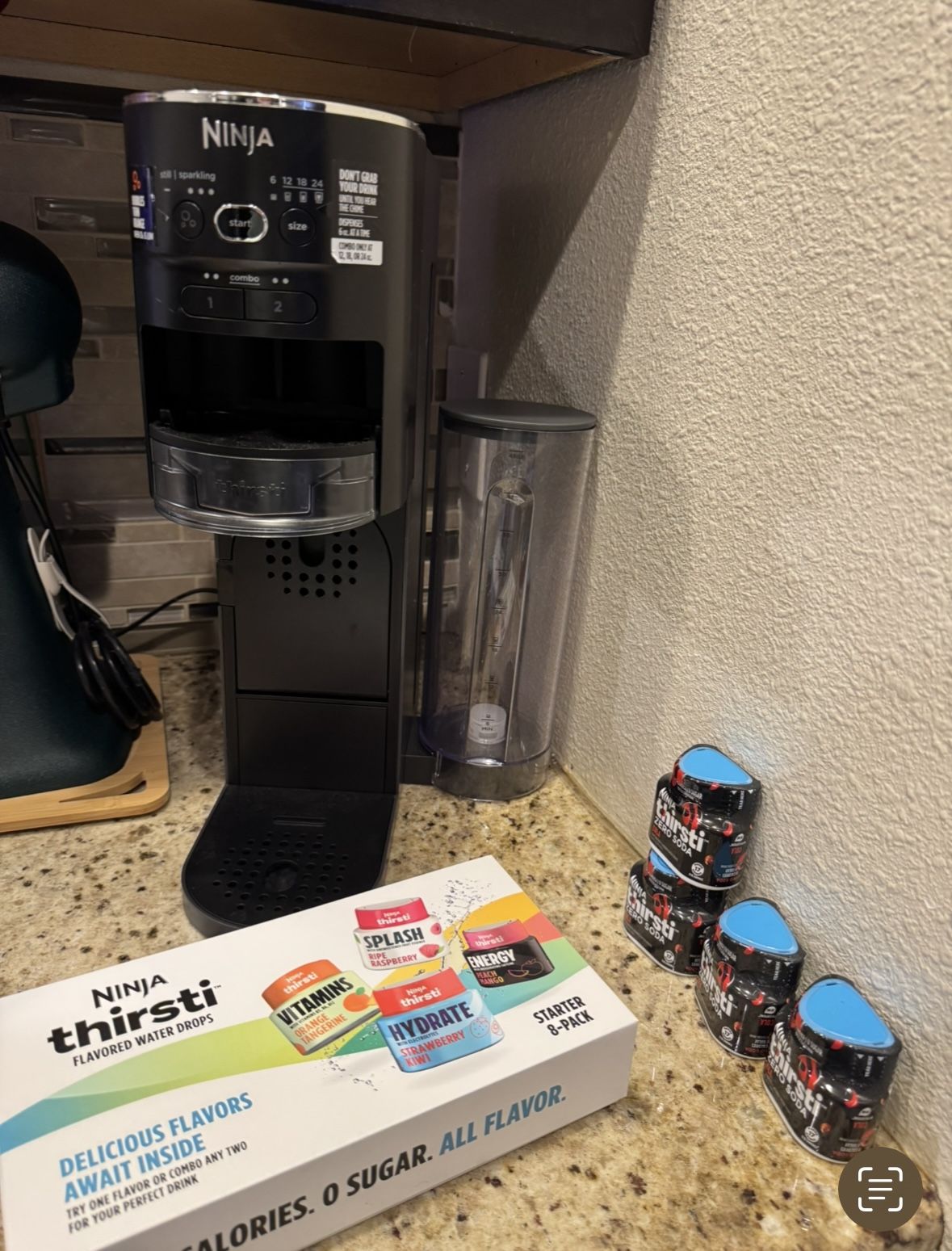 Ninja Thirsti with 12 flavor pods