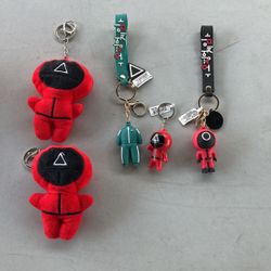 Squid game, teddy bears and keychains