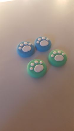 2 pairs paw print grips for Nintendo switch