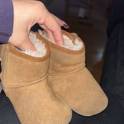 Uggs $20