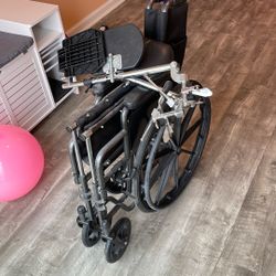 Wheelchair 