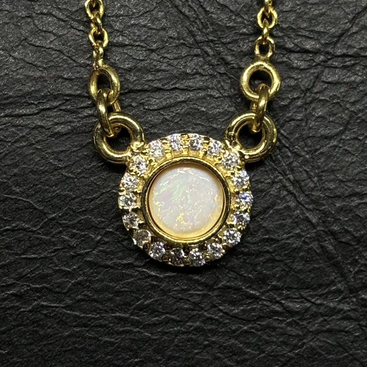 White Mexican Fire Opal Flower Burst 18k Gold Necklace With Twin Rolo Chain