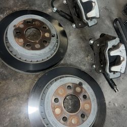 G8 Gt Brakes Calipers And Rotors