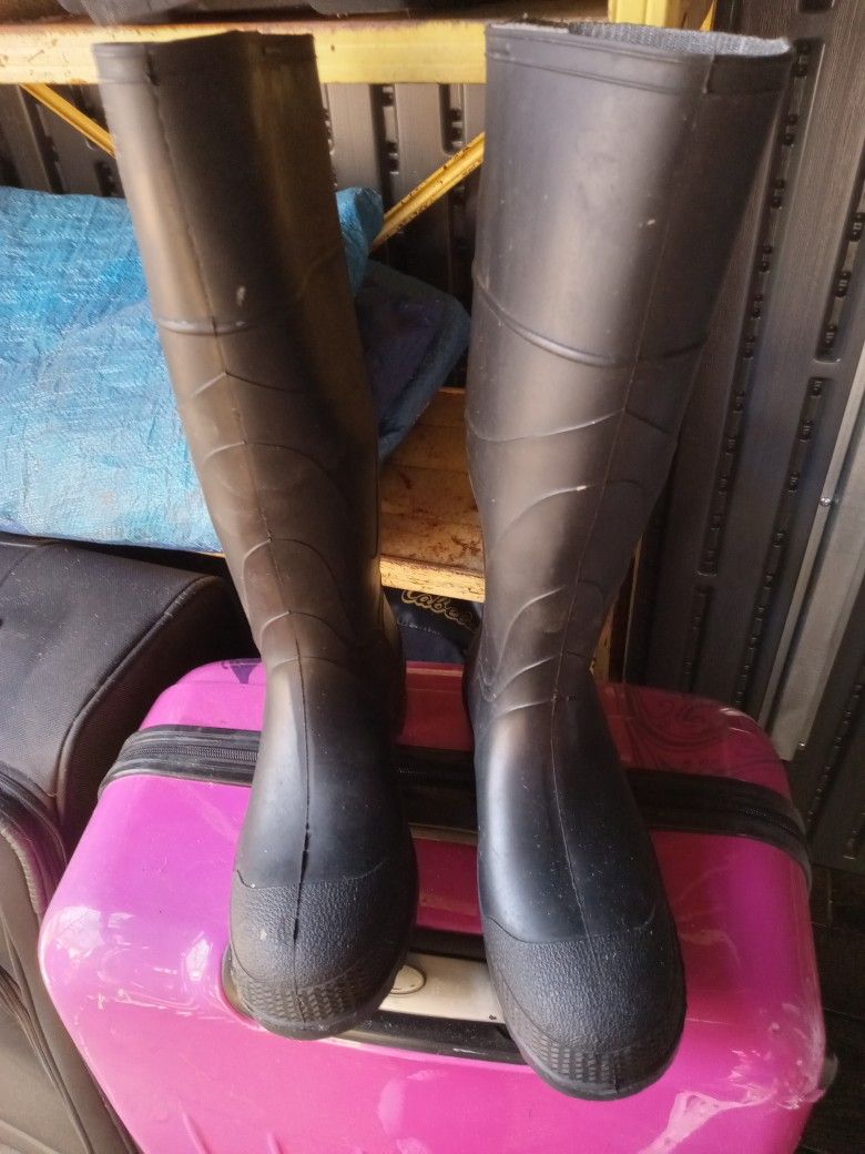 Men's Size 8 Rubber Boots