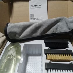 New In Box Shoe Cleaning Kit 15 Firm