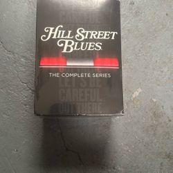 Hill Street Blues (33 DVD Set)