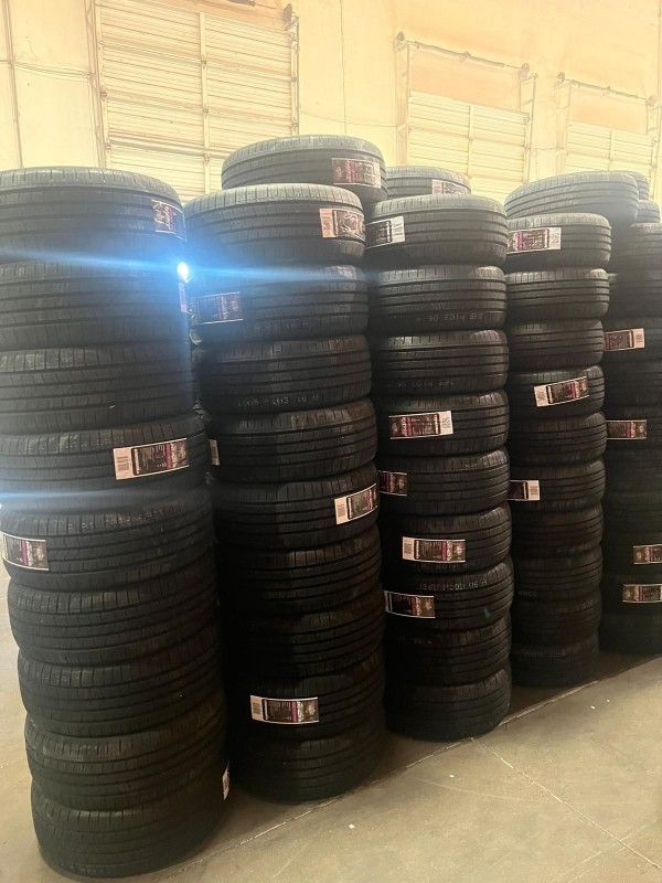 235/45/18 Llantas Nuevas 