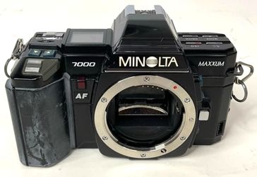 Vintage Minolta Maxxum 7000 35mm Film Camera - UNTESTED