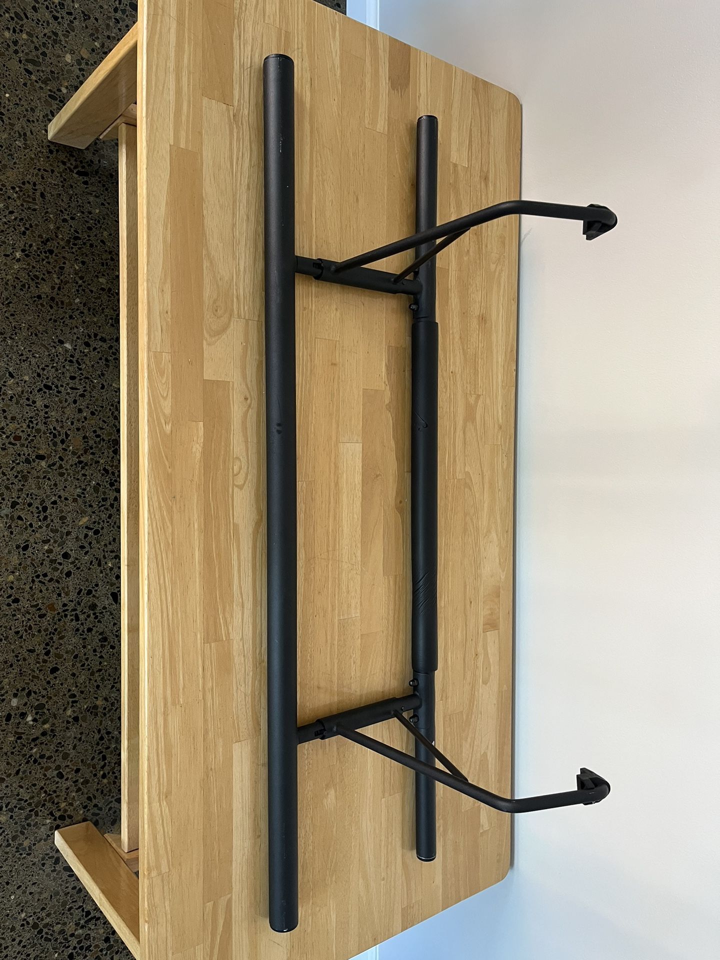 Pull Up Bar