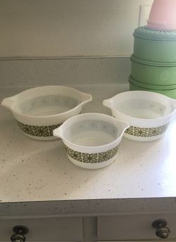Vintage retro look Pyrex bowels