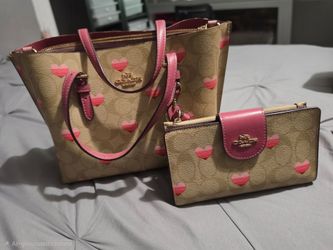 Coach purse and wallet