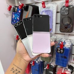 Samsung Galaxy Z Flip 5 256gb Unlocked! Financing Available ‼️