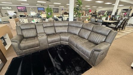 RECLINER SECTIONAL