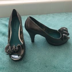 Madden Girl Shoes Grey Color Size 6
