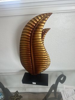 Meddle Table Decoration