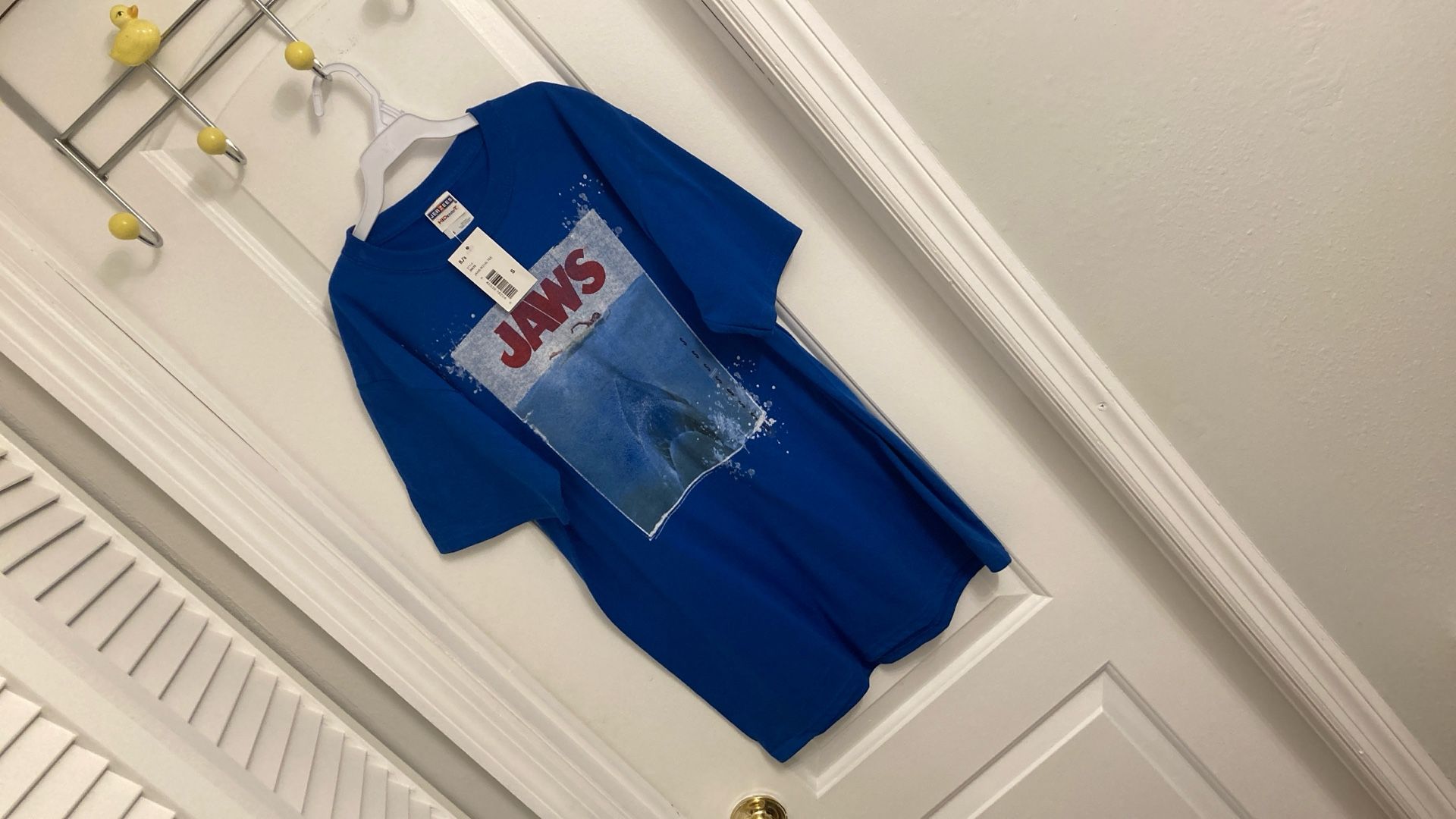 Jaws Graphic Tee NWT Size Small