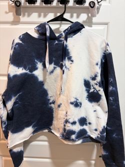women’s crop tie dye hoodie