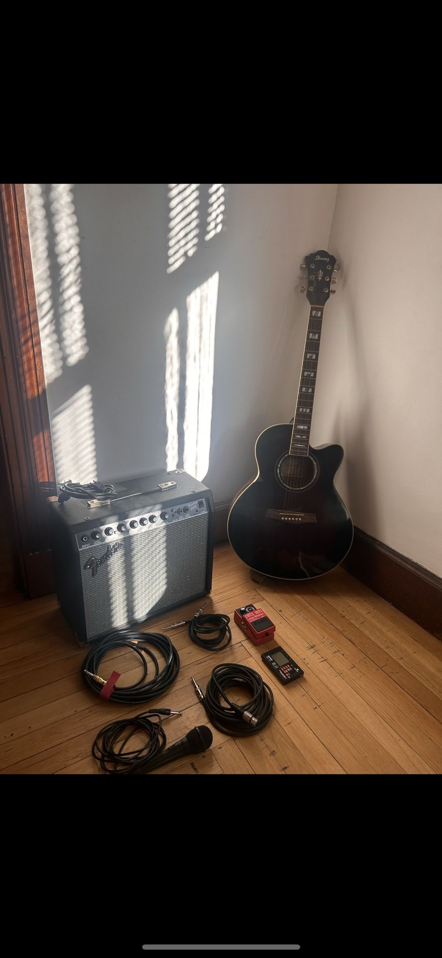 Ibanez Guitar / Fender Amp + Loop Pedal and accessories