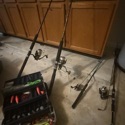 Fishing Poles & Tackle Box / Must Pick Up / Lots Of Pics Be Sure To Check 