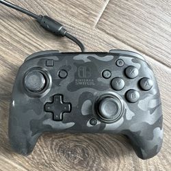 PDP - Faceoff Deluxe + Audio Wired Black Camo Controller (500-134-NA-CM00)