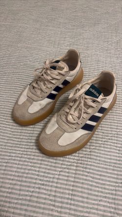 Girl’s Adidas Barreda Shoes size 3.5
