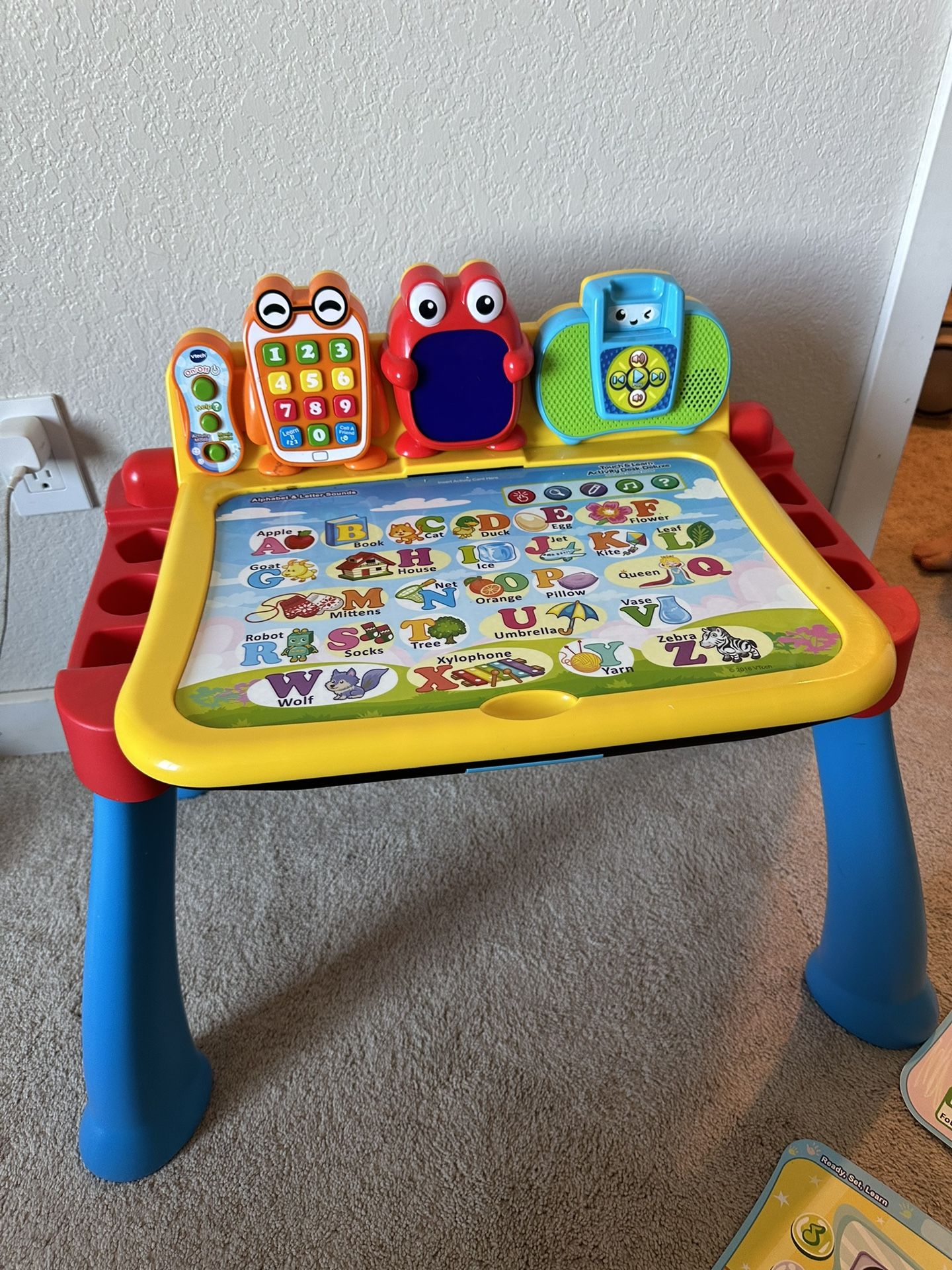 VTech Touch and Learn Activity Desk