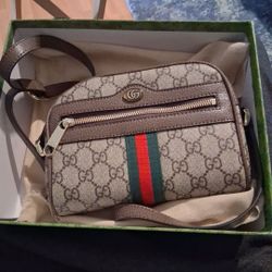 Gucci purse