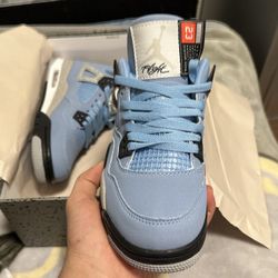 Air Jordan 4 UNC Size 7